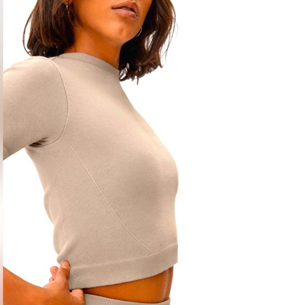 Everlane The Seamless Tee size XS/S